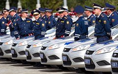 Сотрудники правоохранительных органов России Сотрудники правоохранительных органов России