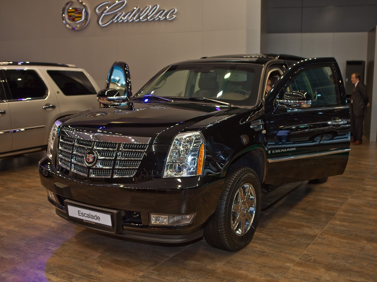 ММАС-2010. Фото 19. Cadillac Escalade