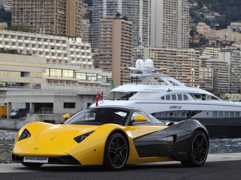 Marussia B1 у причала