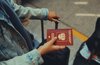 В США ввели новый обязательный визовый   сбор