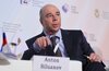 Силуанов призвал не хранить деньги «под подушкой» и научиться управлять ими