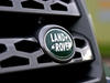 Тест-драйв Land Rover Freelander 2. Фронтальный шильдик "Land Rover" Тест-драйв Land Rover Freelander 2. Фронтальный шильдик "Land Rover"