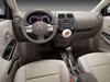 Nissan Sunny. Салон