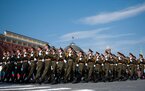 Парад © KM.RU