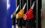«Нет, будешь меньше есть». Бензиновый треугольник: как нефтеолигархи и чиновники обкрадывают народ
