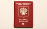 Россияне не обязаны замечать мелкие ошибки в загранпаспорте, объяснил суд