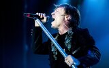 Фил Коллинз, Oasis и Iron Maiden войдут в Зал славы рока