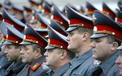 Перед выборами Кремль ублажает полицию