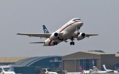 SSJ-100. Фото Сергея Доли (sergeydolya.livejournal.com)