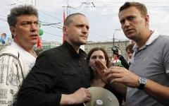 Борис Немцов, Сергей Удальцов и Алексей Навальный на «Марше миллионов» 6 мая