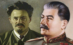 Лев Троцкий и Иосиф Сталин. Коллаж © KM.RU