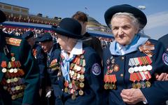 Ветераны на параде 9 Мая © KM.RU