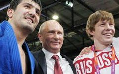Владимир Путин с российскими спортсменами. Фото с сайта президент.рф