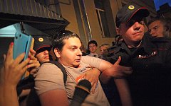 Задержание на Чистопрудном бульваре © KM.RU, Алексей Белкин