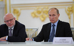 Михаил Федотов и Владимир Путин. Фото с сайта kremlin.ru