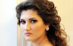 Динара Алиева. Фото с сайта dinaraalieva.com