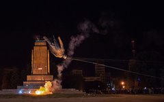 Снонс памятника Ленину в Харькове © РИА Новости, Игорь Чекачков