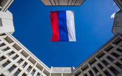 Флаг России над зданием Верховного совета Крыма © РИА Новости, Андрей Стенин