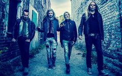 Apocalyptica. Фото с офстраницы группы в Facebook
