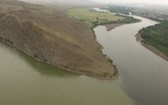 Слияние Большого Енисея и Малого Енисея около Кызыла. Фото с сайта wikimedia.org