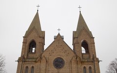 Католический храм в агрогородке Раков Минской области © KM.RU, Алексей Белкин