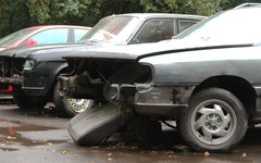 Автомобили к утилизации © KM.RU, Илья Шабардин