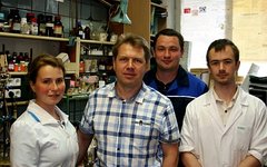Часть сотрудников Лаборатории исследования гомолитических реакций ИОХ РАН