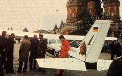 Матиас Руст и его «Сессна-172» на Красной площади в Москве