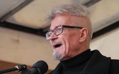 Эдуард Лимонов: С вещами на выход