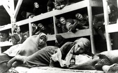 Польша обвинила Россию в истреблении евреев