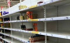 В России сметают продукты с полок магазинов