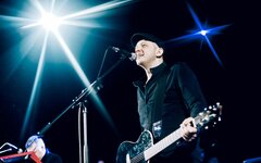 Сергей Бобунец сыграл для капитана воздушного судна