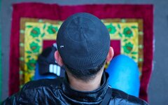 «Русский народ на них плохо влияет»: от кого хотят огородиться мусульмане в свое
