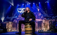 «Ария» сыграла с летающим барабанщиком 