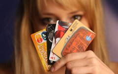 Банковские карты © KM.RU, Илья Шабардин