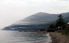 Берег Байкала. Фото с сайта oboibesplatno.ru