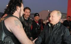 Владимир Путин на встрече с байкерами © РИА Новости, Алексей Дружинин