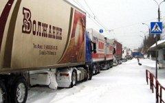 Грузовики на трассе «Россия». Фото с сайта novo.tomsk.ru