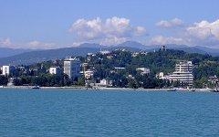 Вид на Сочи с моря. Фото с сайта wikipedia.org