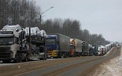 Пробка на трассе М-10 © РИА Новости, пресс-служба МЧС России