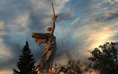 Родина-мать. Фото с сайта volgograd.ru