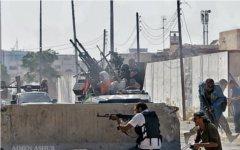Бой в Триполи. Фото пользователя «Твиттер» (@LibyaFromFrance)