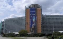 Здание Еврокомиссии в Брюсселе, фото panoramio.com