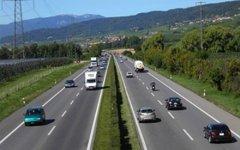 В Швейцарии в результате ДТП пострадали 14 человек; фото с carclub.ru