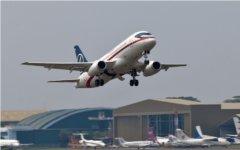 Самолет Sukhoi SuperJet-100. Фото с сайта sergeydolya.livejournal.com