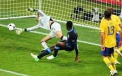 Гол Дэнни Уэлбека. Фото с сайта uefa.com