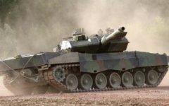 Немецкий танк Leopard 2. Фото с сайта deutschesheer.de