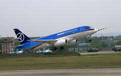 SSJ-100. Фото с сайта sukhoi.org