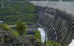 Саяно-Шушенская ГЭС. Фото Алексей Форис с сайта wikipedia.org