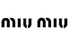 Miu Miu выпустила коллекцию ювелирных украшений с камеями